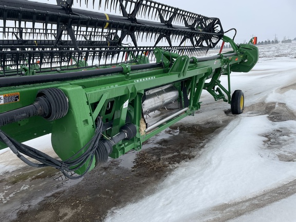 2020 John Deere 735D Header Combine