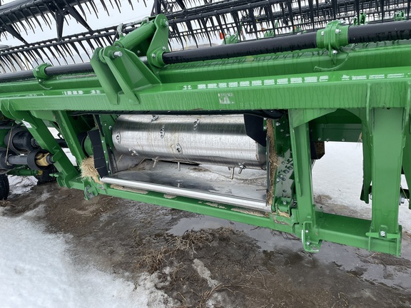 2020 John Deere 735D Header Combine