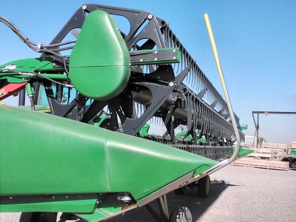 2020 John Deere 735D Header Combine