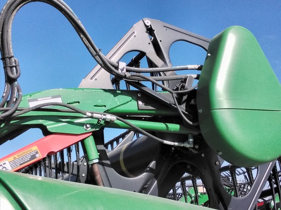 2020 John Deere 735D Header Combine