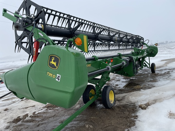 2020 John Deere 735D Header Combine