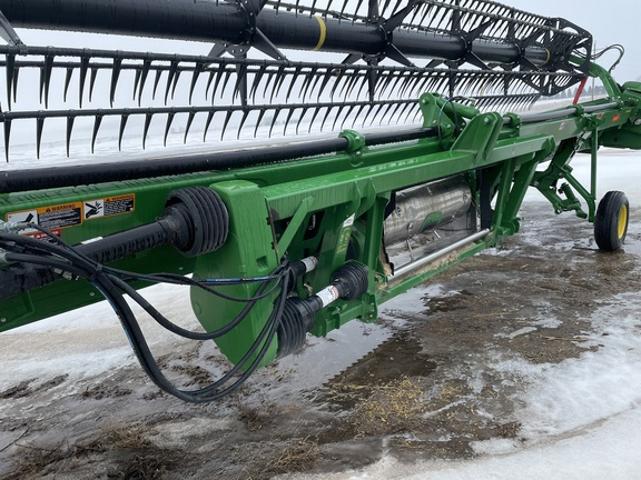 2020 John Deere 735D Header Combine