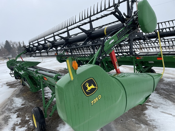 2020 John Deere 735D Header Combine