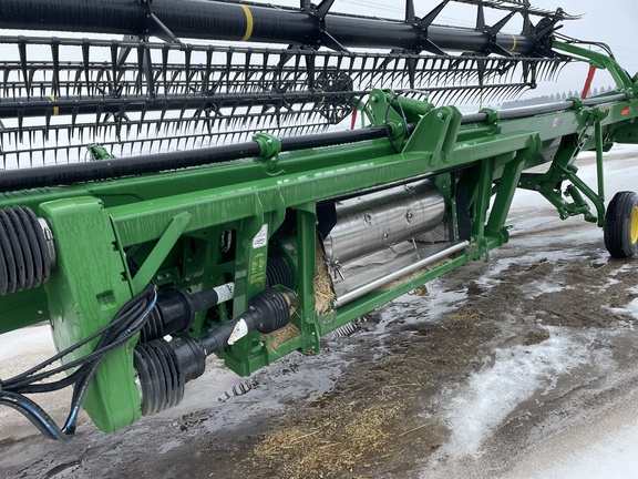 2020 John Deere 735D Header Combine