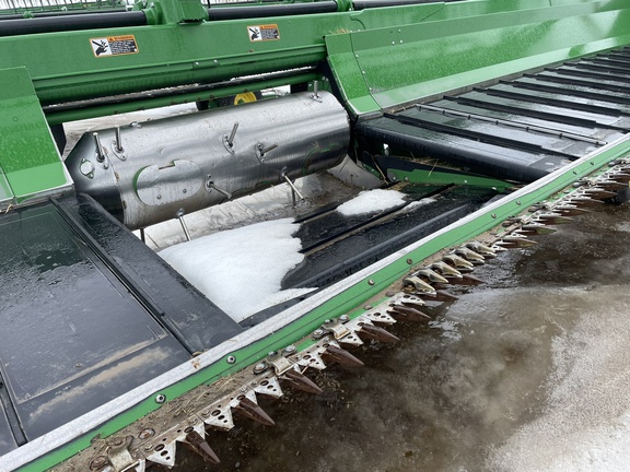 2020 John Deere 735D Header Combine