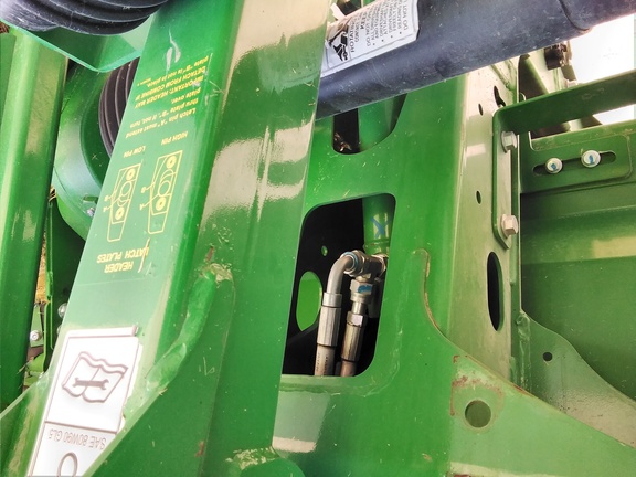 2020 John Deere 735D Header Combine