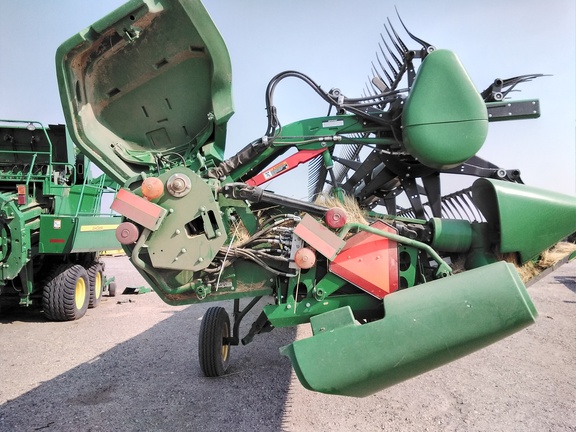 2020 John Deere 735D Header Combine