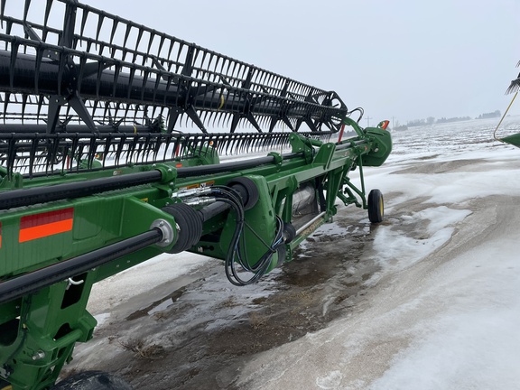 2020 John Deere 735D Header Combine