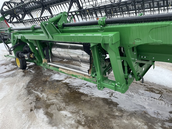 2020 John Deere 735D Header Combine