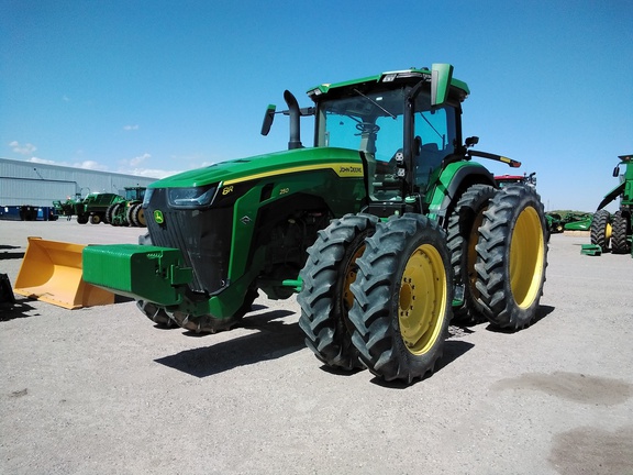 2020 John Deere 8R 250 Tractor