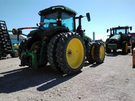 2020 John Deere 8R 250 Tractor