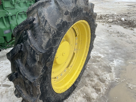 2020 John Deere 8R 250 Tractor