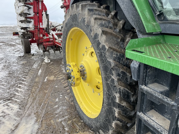 2020 John Deere 8R 250 Tractor