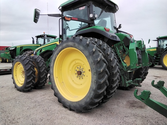 2020 John Deere 8R 250 Tractor