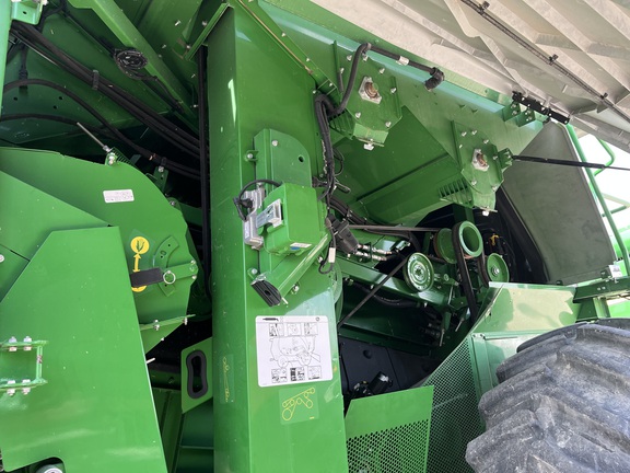2021 John Deere S780 Combine