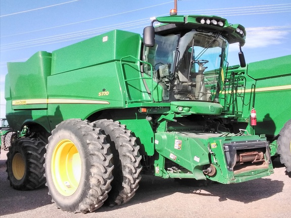 2020 John Deere S770 Combine