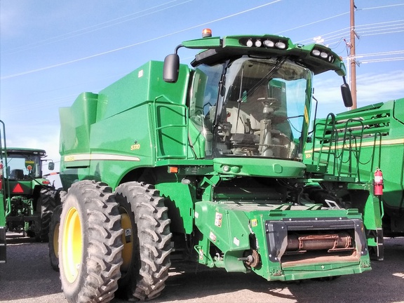 2020 John Deere S770 Combine