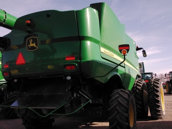2020 John Deere S770 Combine
