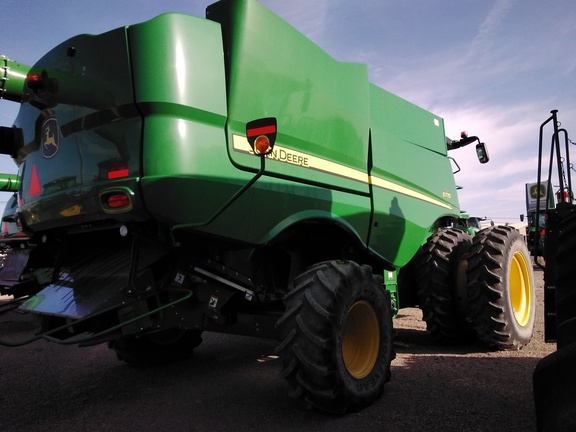2020 John Deere S770 Combine