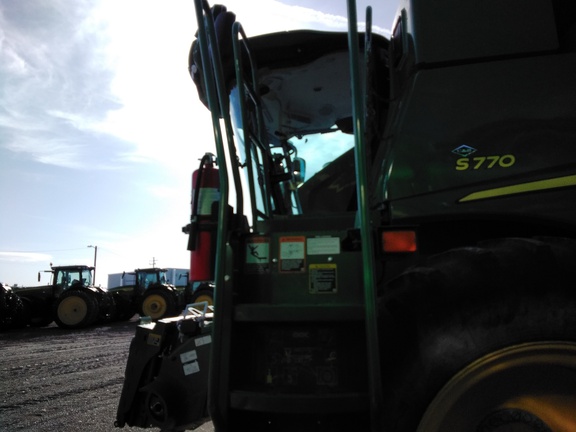 2020 John Deere S770 Combine
