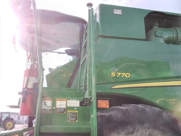 2020 John Deere S770 Combine