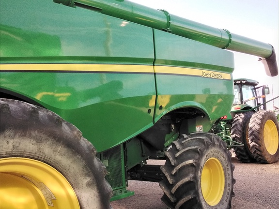 2020 John Deere S770 Combine