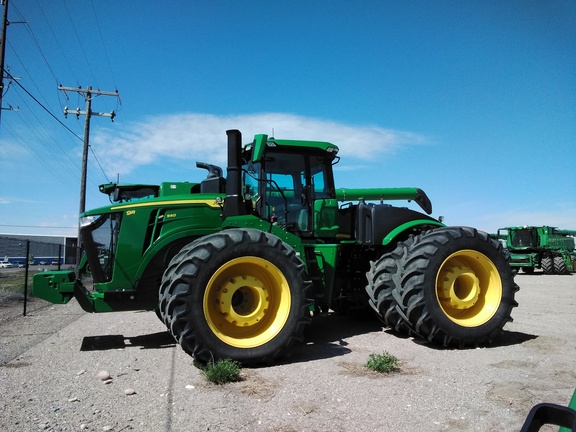 2022 John Deere 9R 540 Tractor 4WD