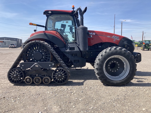 2021 Case IH Magnum 380 AFS Row Tractor Rubber Track