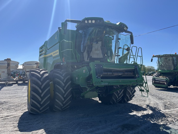 2023 John Deere X9 1000 Combine