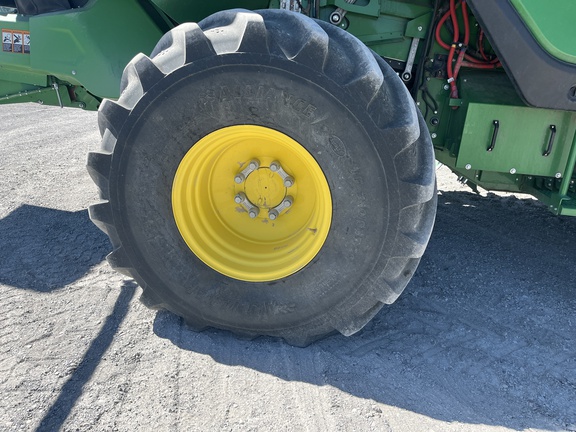 2023 John Deere X9 1000 Combine