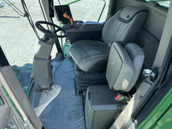 2023 John Deere X9 1000 Combine