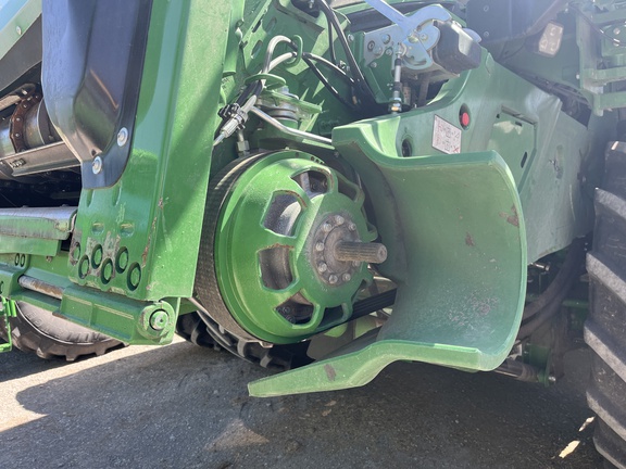 2023 John Deere X9 1000 Combine