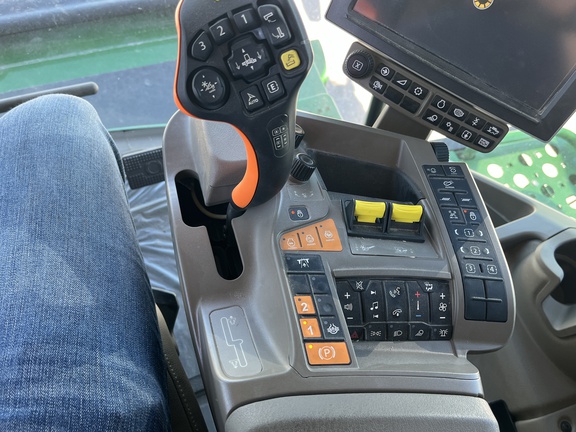 2023 John Deere X9 1000 Combine