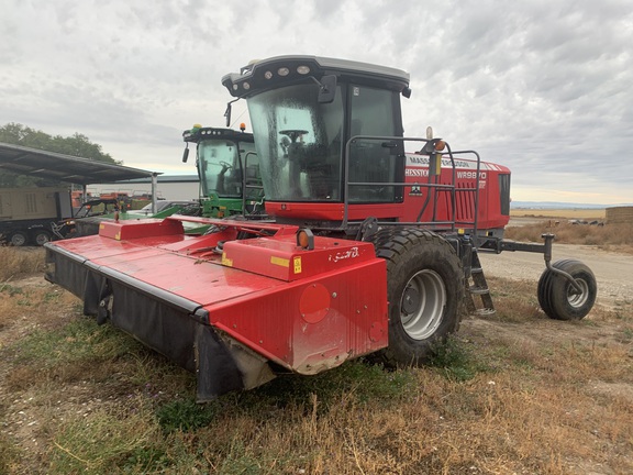 2016 Massey Ferguson WR9870 Windrower