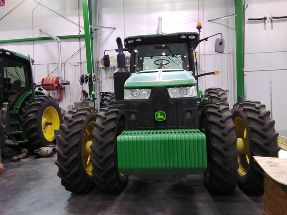 2015 John Deere 8270R Tractor