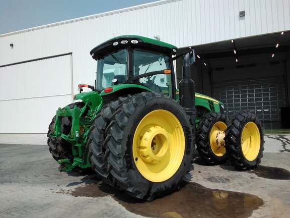 2015 John Deere 8270R Tractor