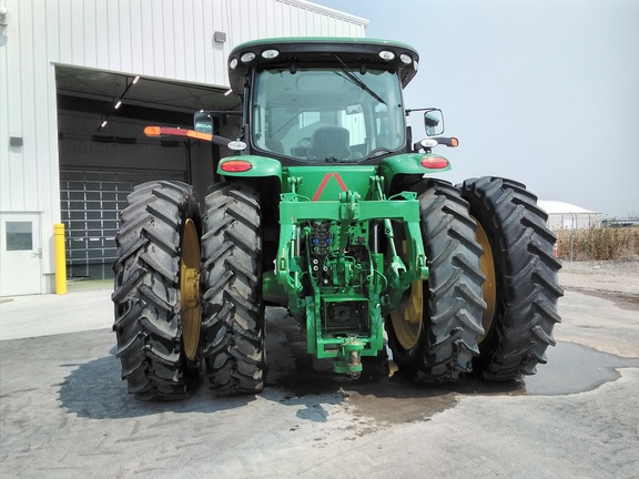 2015 John Deere 8270R Tractor