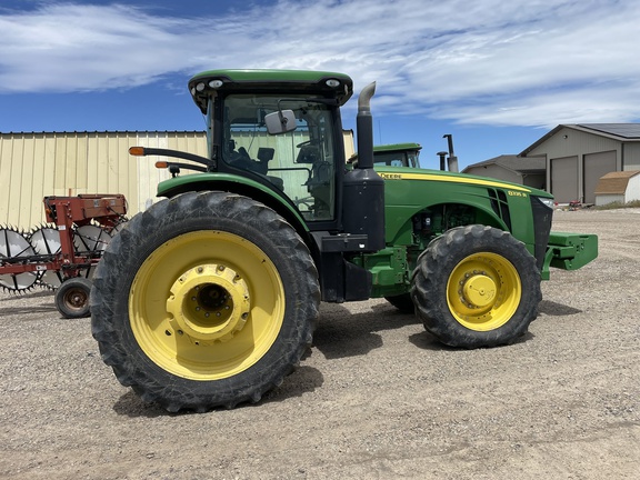 2013 John Deere 8335R Tractor