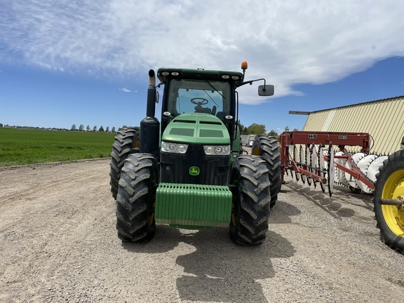 2013 John Deere 8335R Tractor