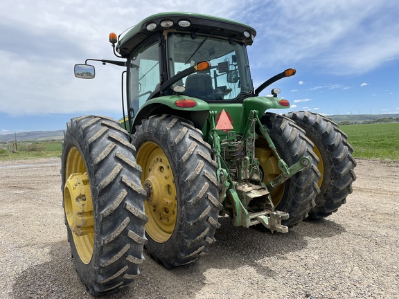 2013 John Deere 8335R Tractor