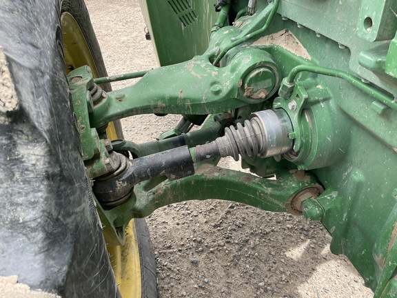 2013 John Deere 8335R Tractor