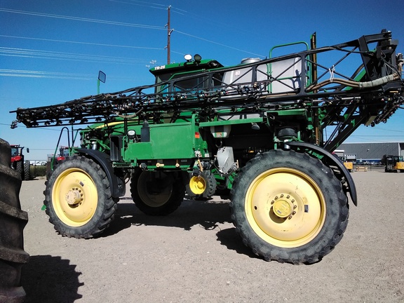 2013 John Deere 4830 Sprayer/High Clearance