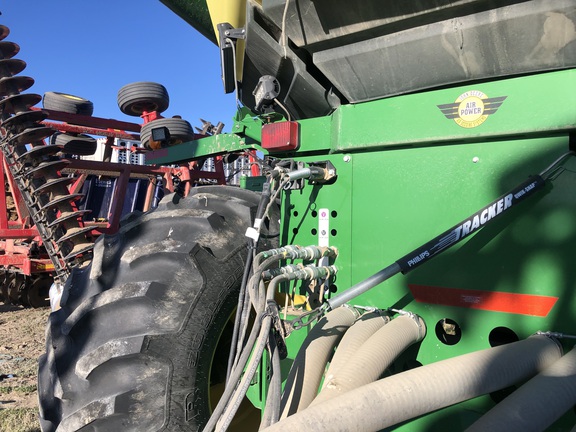 2017 John Deere 1890 Air Seeder