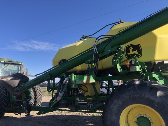 2017 John Deere 1890 Air Seeder