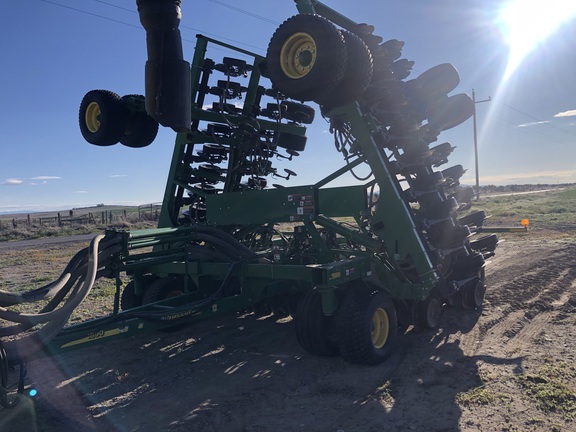 2017 John Deere 1890 Air Seeder