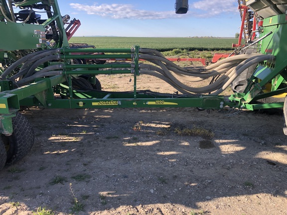 2017 John Deere 1890 Air Seeder