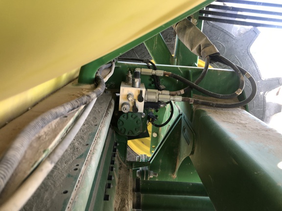 2017 John Deere 1890 Air Seeder