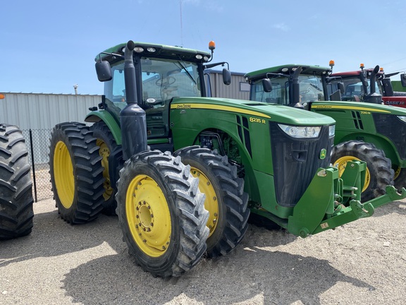 2014 John Deere 8235R Tractor