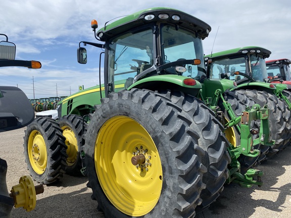 2014 John Deere 8235R Tractor