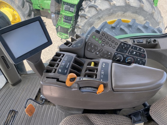 2014 John Deere 8235R Tractor